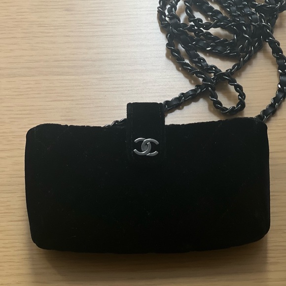 CHANEL MINI CROSSBODY BAG - Picture 6 of 10
